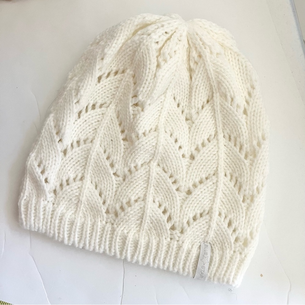 NWOT Knit Beanie